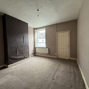 Photo 6- click for photo gallery